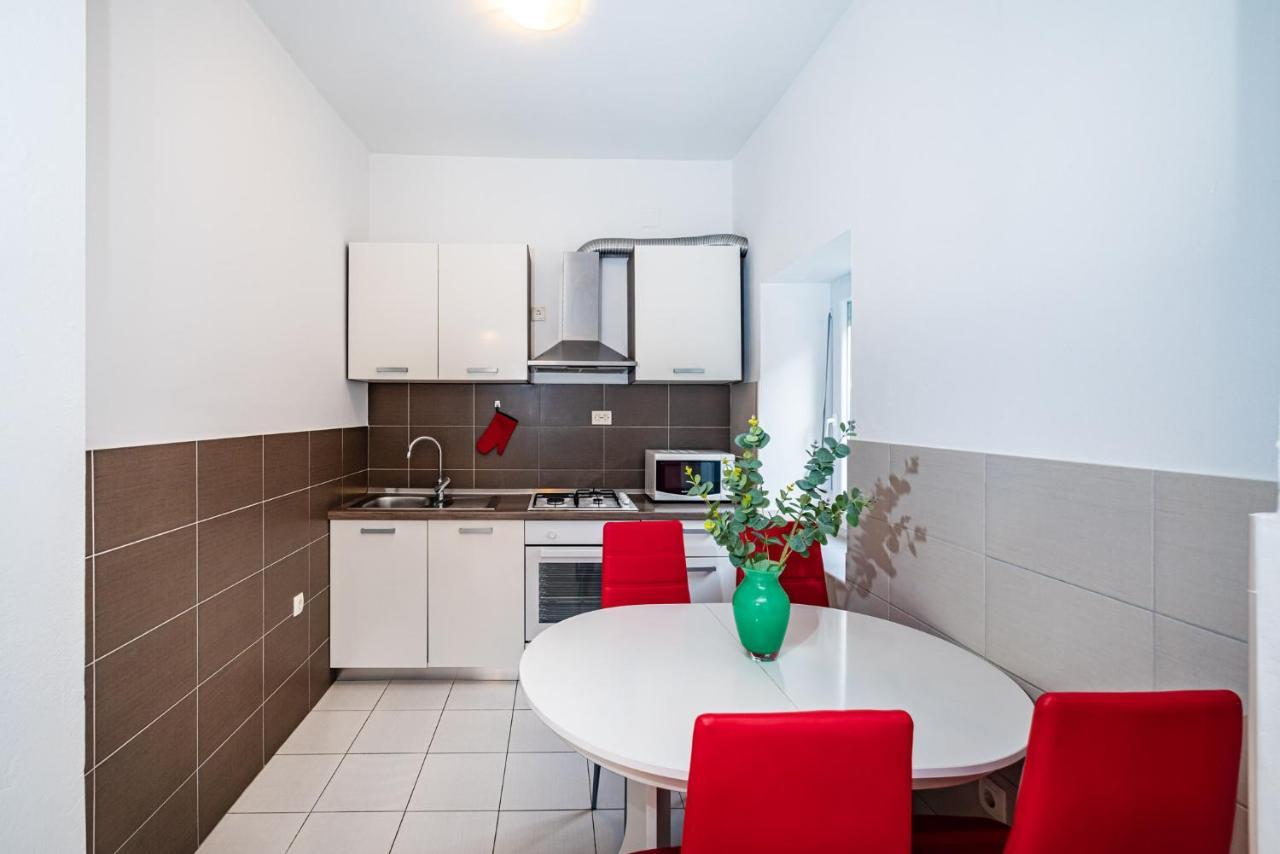 Apartment Eva Maslenica Exterior photo